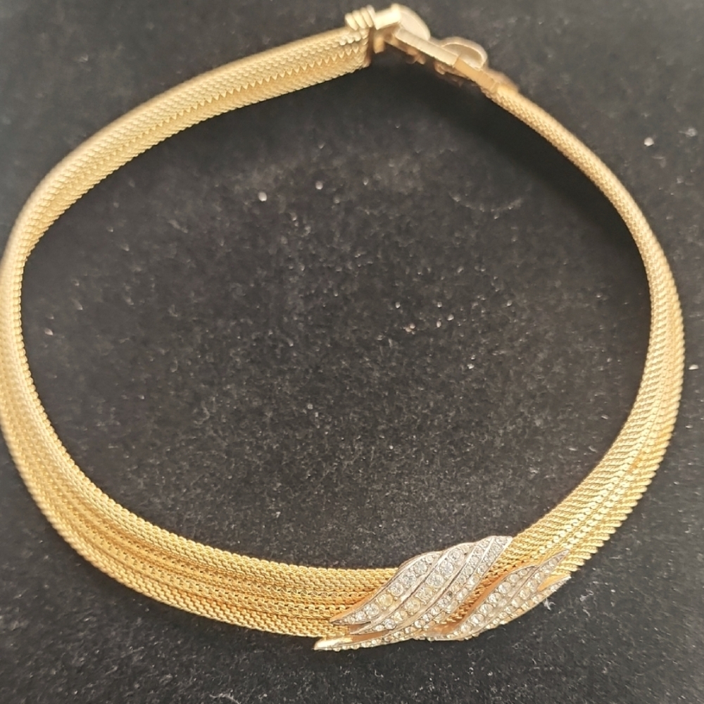 Trifari Elegant Vintage Gold Necklace with Silver Accents